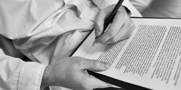 Derecho Mercantil / Abogados Mercantilistas en Lleida · Redacción y Negociación de Contratos de Franquicia