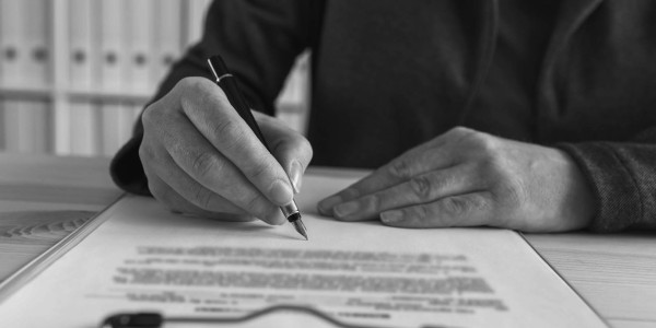 Derecho Mercantil / Abogados Mercantilistas en Lleida · Asesoramiento Contratación y Reclamación de Pólizas de Seguro Comercial