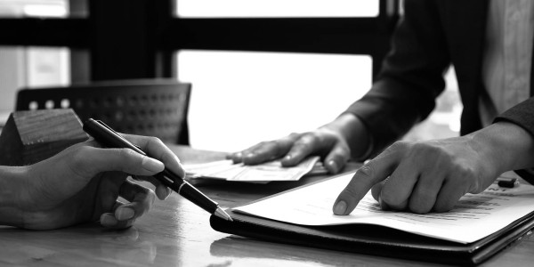 Derecho Inmobiliario / Abogados Inmobiliarios Lleida · Resolución de Disputas / Conflictos entre Arrendadores e Inquilinos
